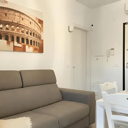 New! Cozy Retreat - 15min Colosseum & 5min Metro - Wifi, Ac * Roma