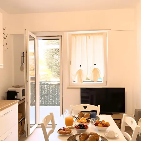 New! Cozy Retreat - 15min Colosseum & 5min Metro - Wifi, Ac *