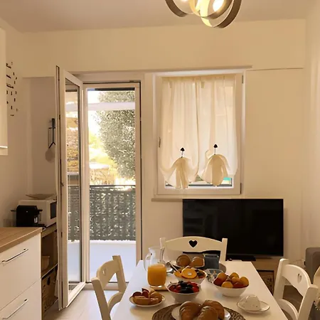 New! Cozy Retreat - 15min Colosseum & 5min Metro - Wifi, Ac