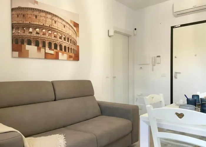 Appartement New! Cozy Retreat - 15min Colosseum & 5min Metro - Wifi, Ac Rome