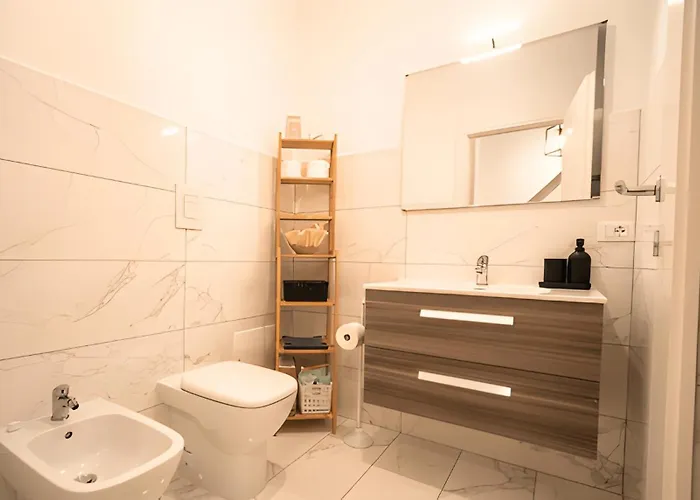 Apartamento New! Cozy Retreat - 15min Colosseum & 5min Metro - Wifi, Ac *